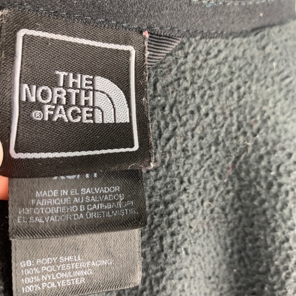 The North Face Women’s XS Black Fleece Jacket - Picture 7 of 7